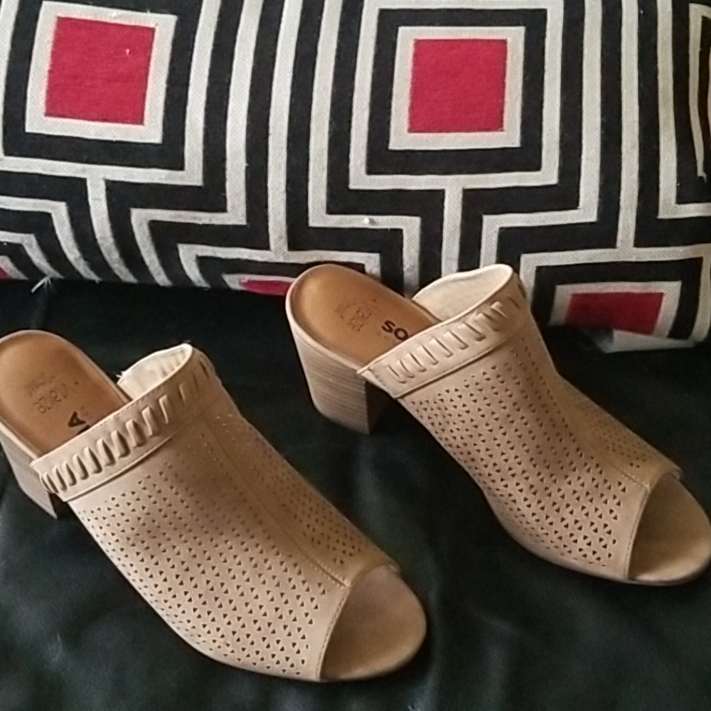 New Somona Comfy Slides - Picture 1 of 5